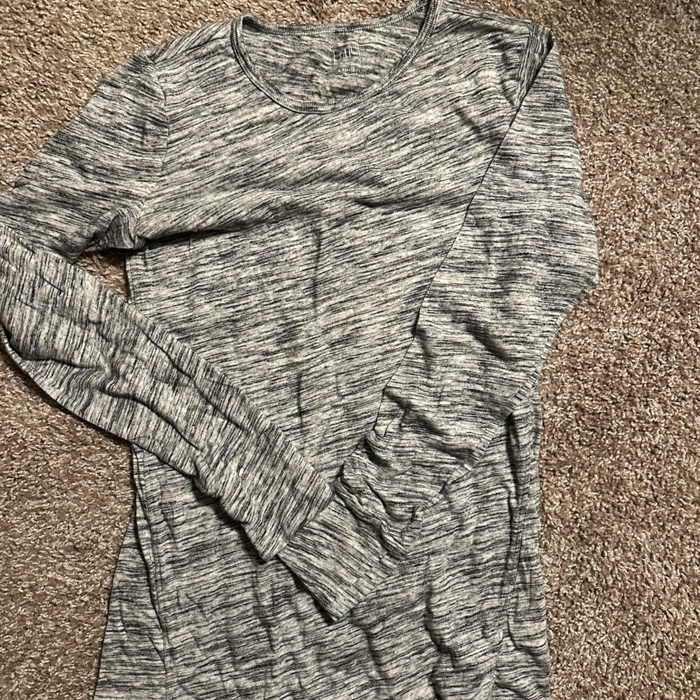 Gap Grey Women’s long sleeve